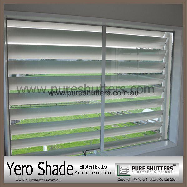 YERO SHADE 200 Motoirsed Shutter shade